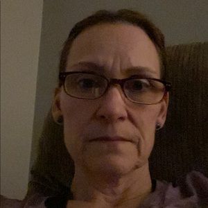 Meet your Posher, Adelia